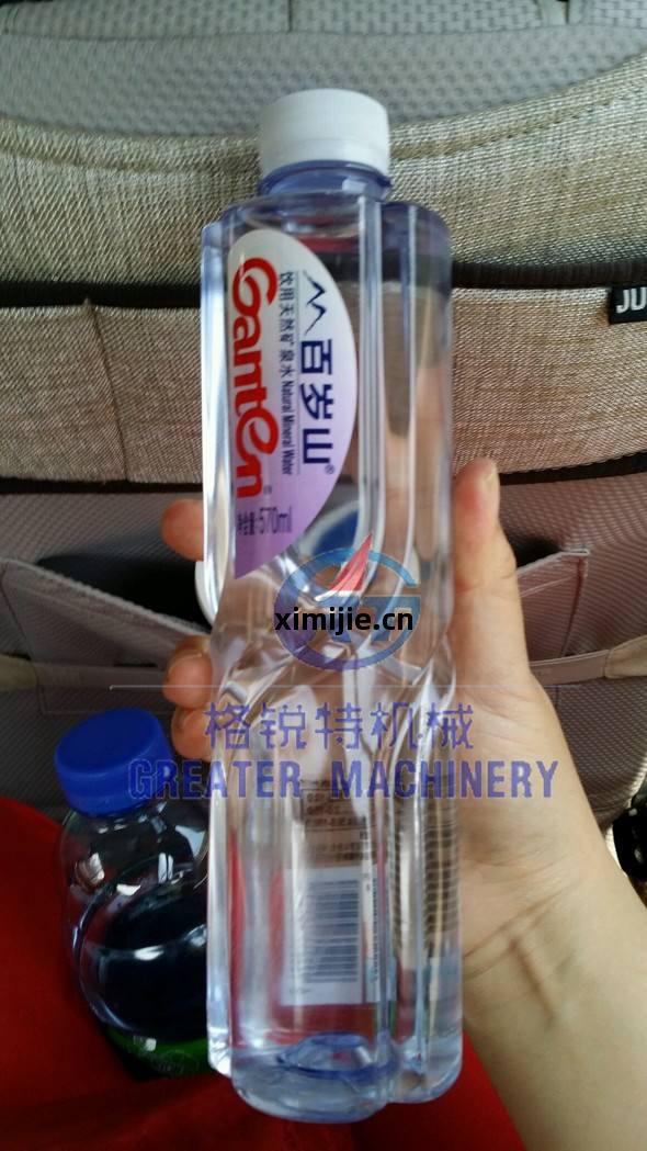 全自動圓瓶貼(tie)標(biao)機(ji)多(duo)少錢(qian)壹(yi)臺(tai)